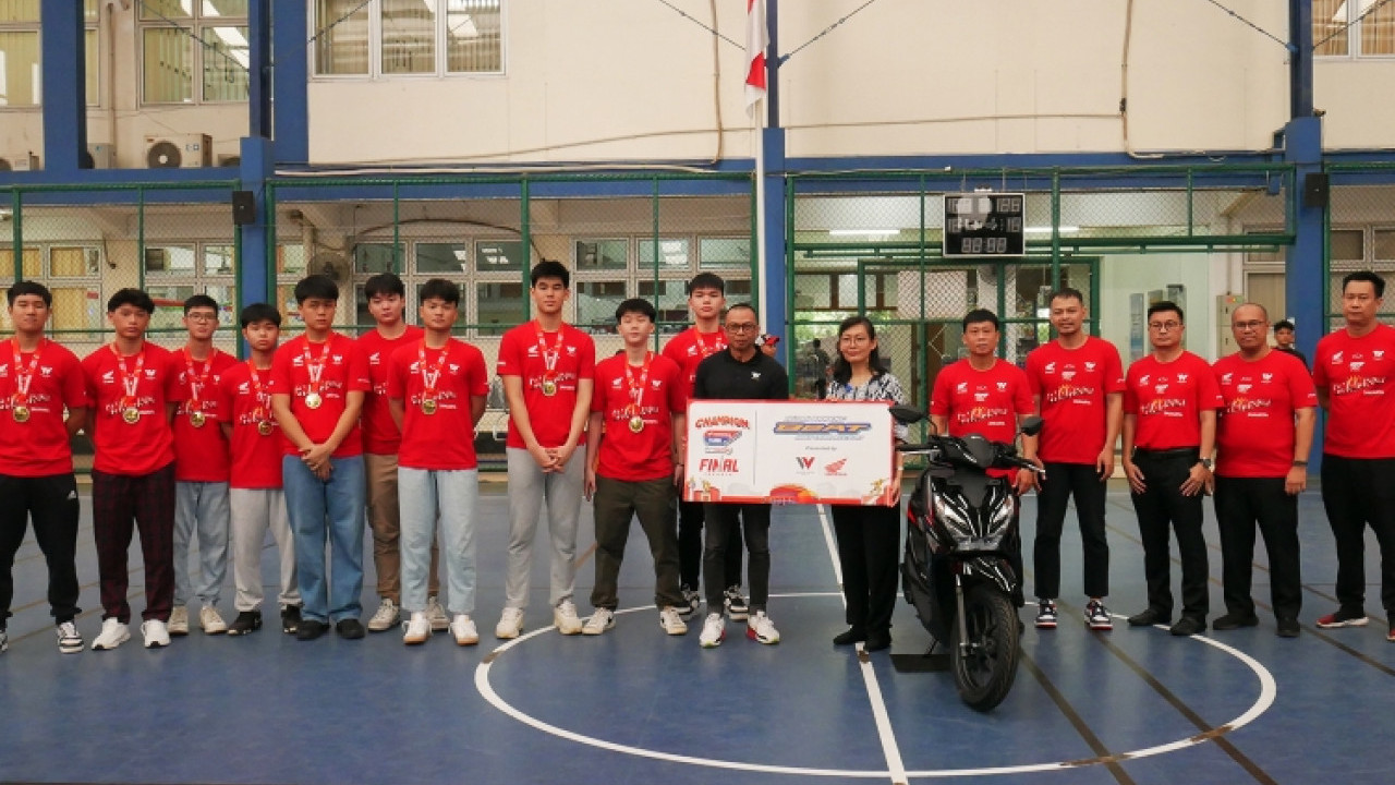 Apresiasi Juara Honda DBL Jakarta Championship 2024, SMA Bukit Sion dan SMAN 70 Bawa Pulang New Honda BeAT