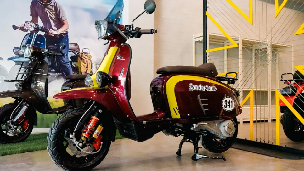 Scomadi Pamer 4 Skuter Premium di GIIAS Bandung 2026