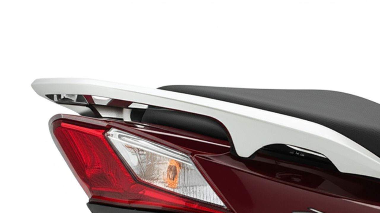 Behel Motor Bukan Buat Pegangan Penumpang! Ini Fungsi Aslinya dan Cara Boncengan yang Benar