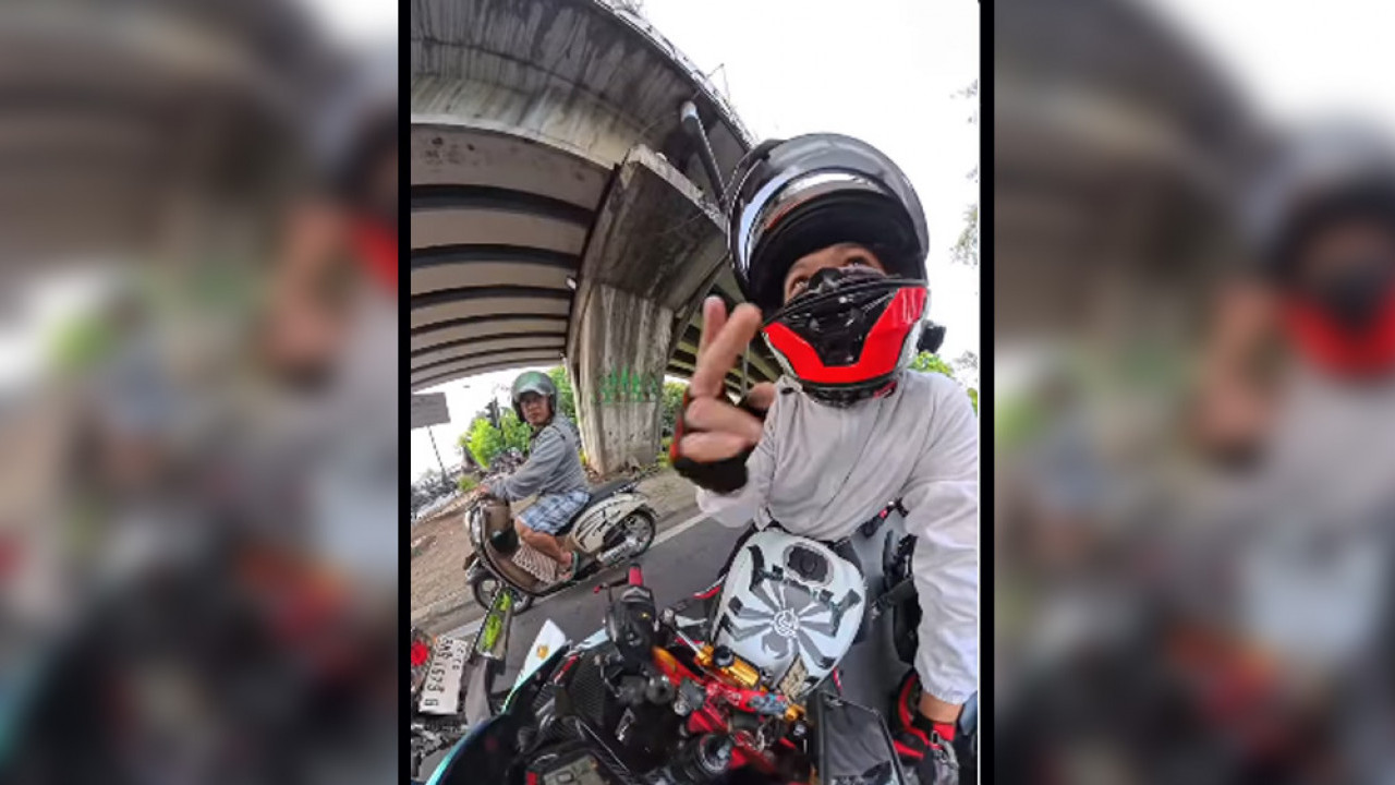 Kesal dengan Pemotor yang Merokok, Motovlog Ini Sindir dengan Cara yang Halus