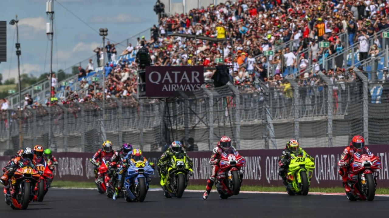 Menang Sprint Race MotoGP Hungaria 2026, Marc Marquez Tempel Ketat Bagnaia di Klasemen!