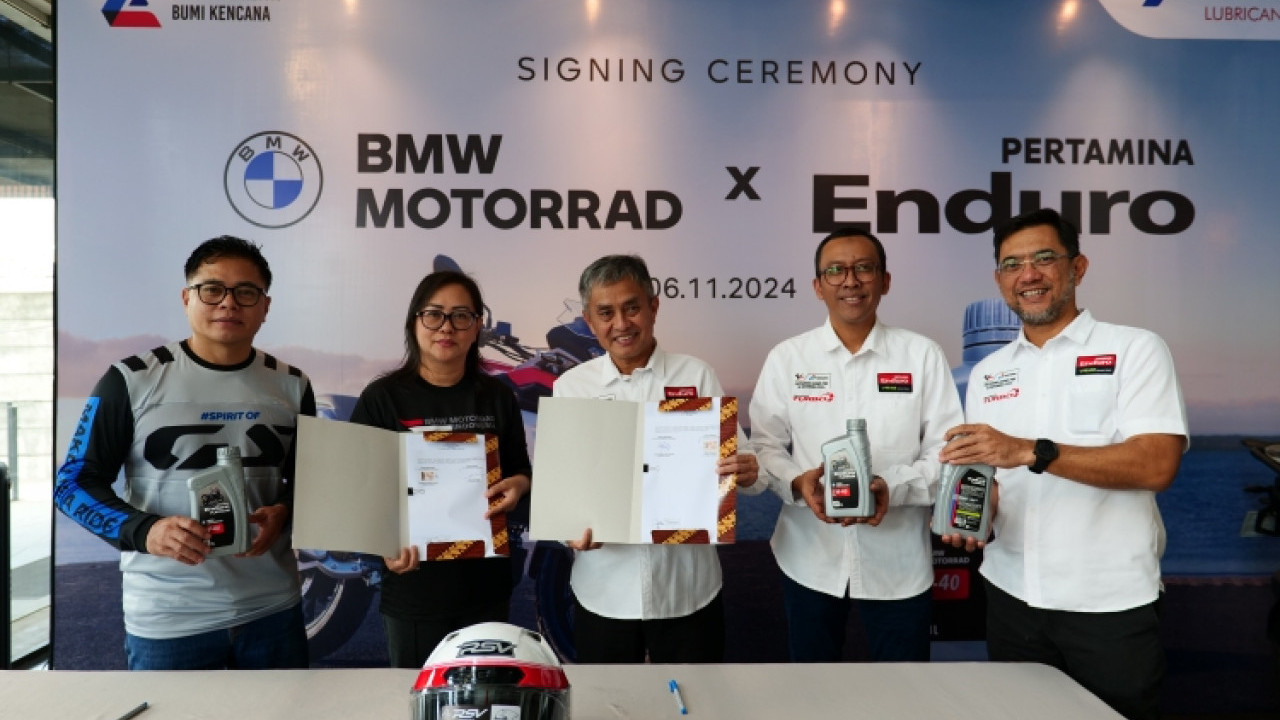 Pertamina Enduro Platinum 5W-40 Resmi Meluncur! Pelumas Premium Khusus Motor BMW