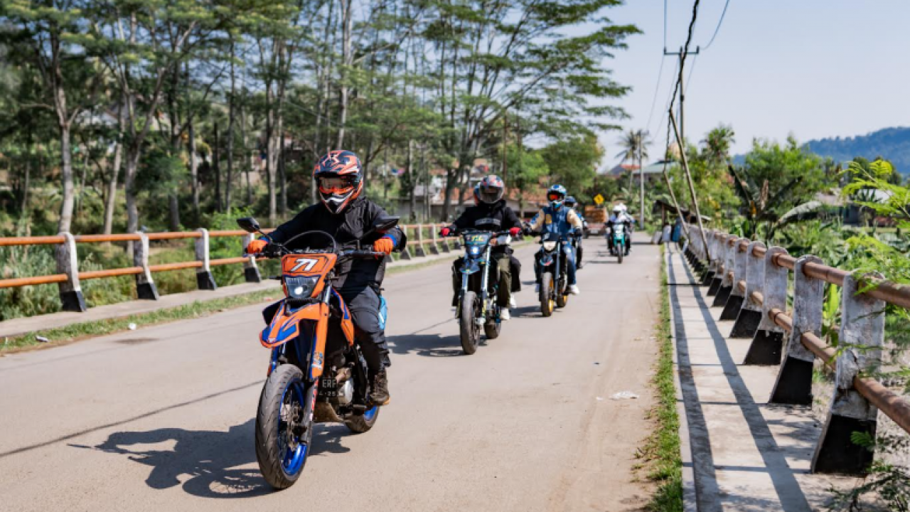 Keseruan Morning Ride Bersama Komunitas WR Owners Indonesia Chapter Jakarta