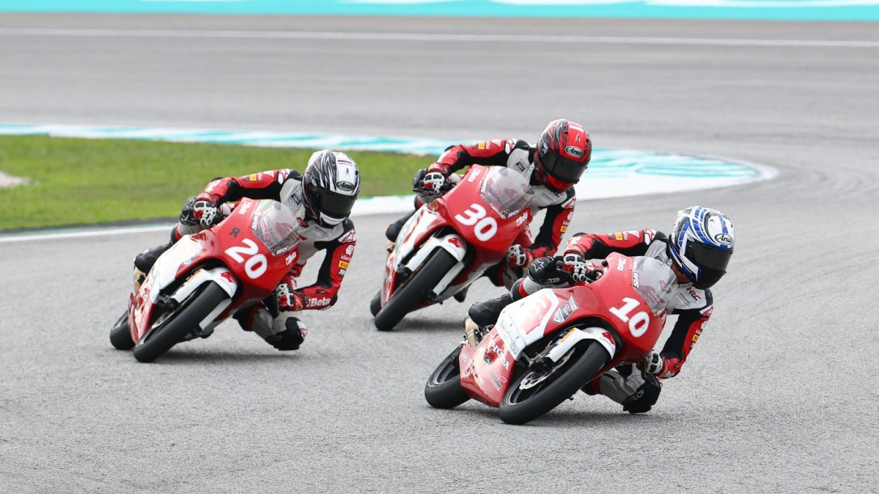 Tutup Musim IATC 2025, Pembalap Astra Honda Tampil Menggila di Sepang