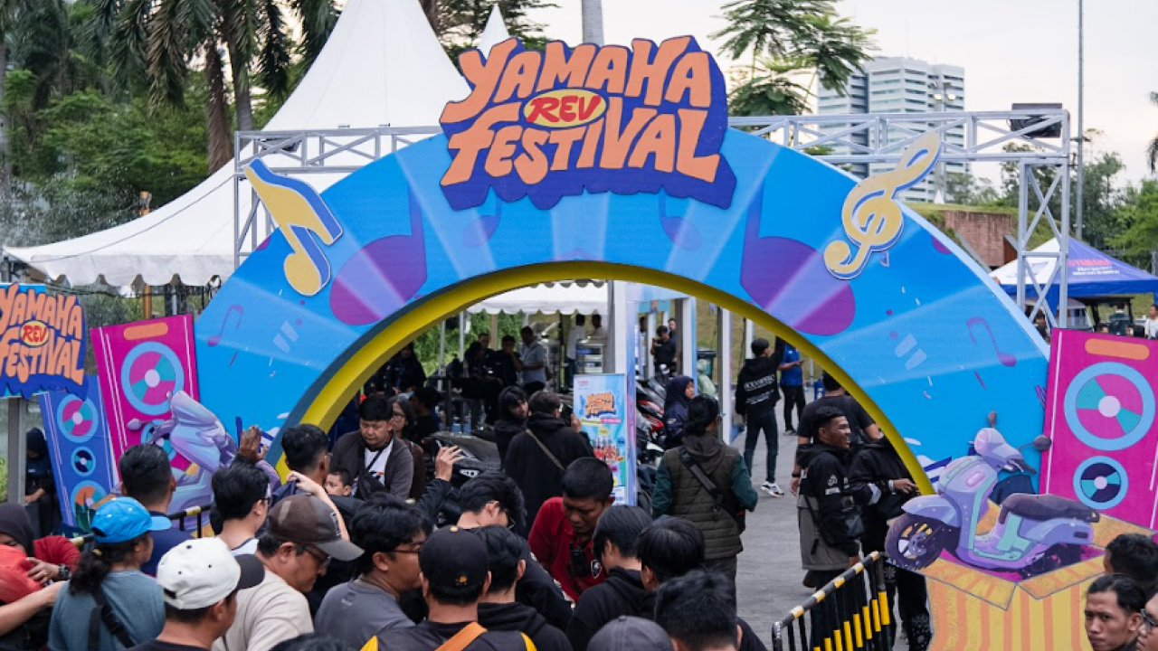 Yamaha Rev Festival 2025 Bikin Heboh Senayan Park, Hadirkan Aktivitas Seru di Akhir Pekan