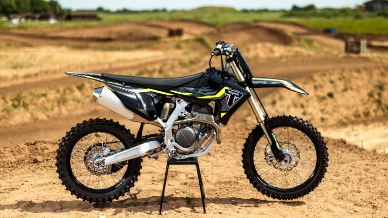 Triumph TF 250-X 2027 Resmi Meluncur, Mesin Makin Responsif dan Dibekali Fitur Balap Lengkap