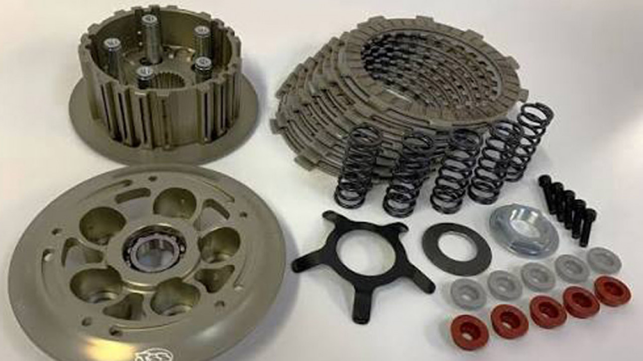 Apa Itu Slipper Clutch? Fitur yang Mulai Banyak Dipakai Motor Sport