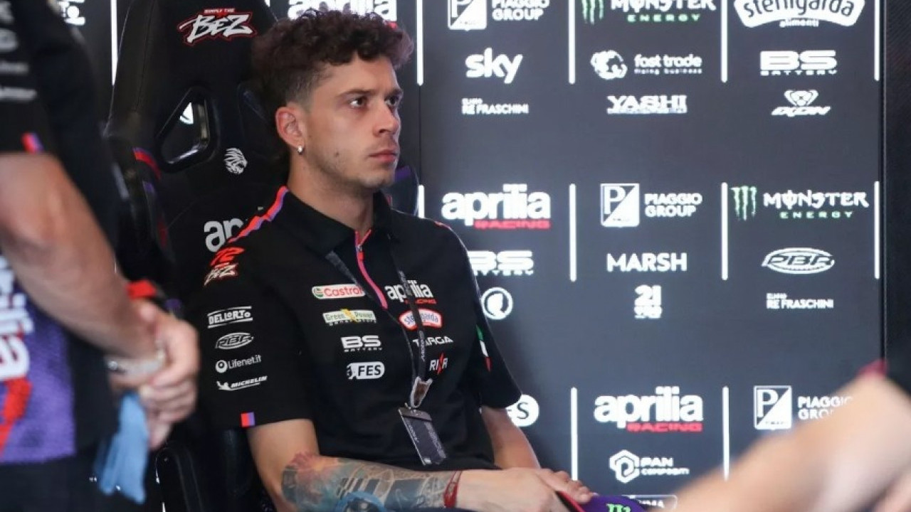 Klasemen Terancam Ducati, Aprilia Merugi Akibat Aksi Bezzecchi Tampar Marshal