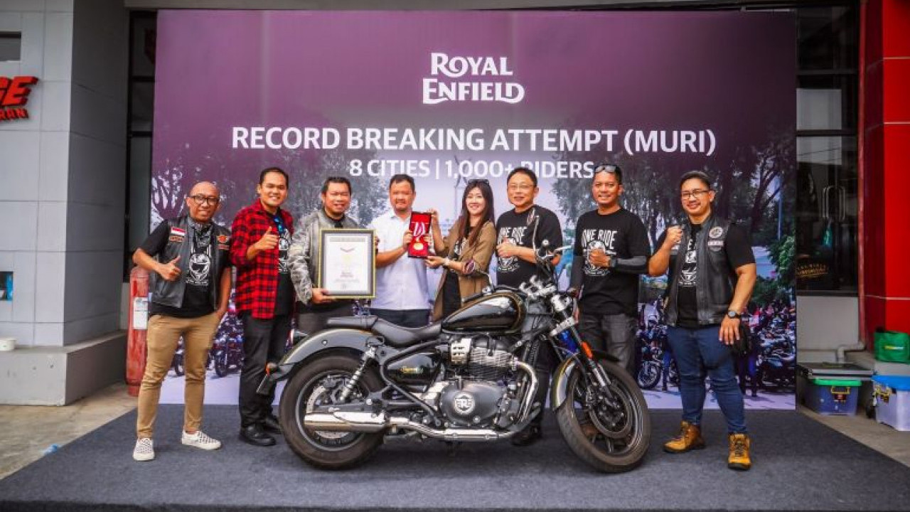  Royal Enfield Indonesia Cetak Rekor MURI di One Ride 2024 Dengan Jumlah Peserta Terbanyak!