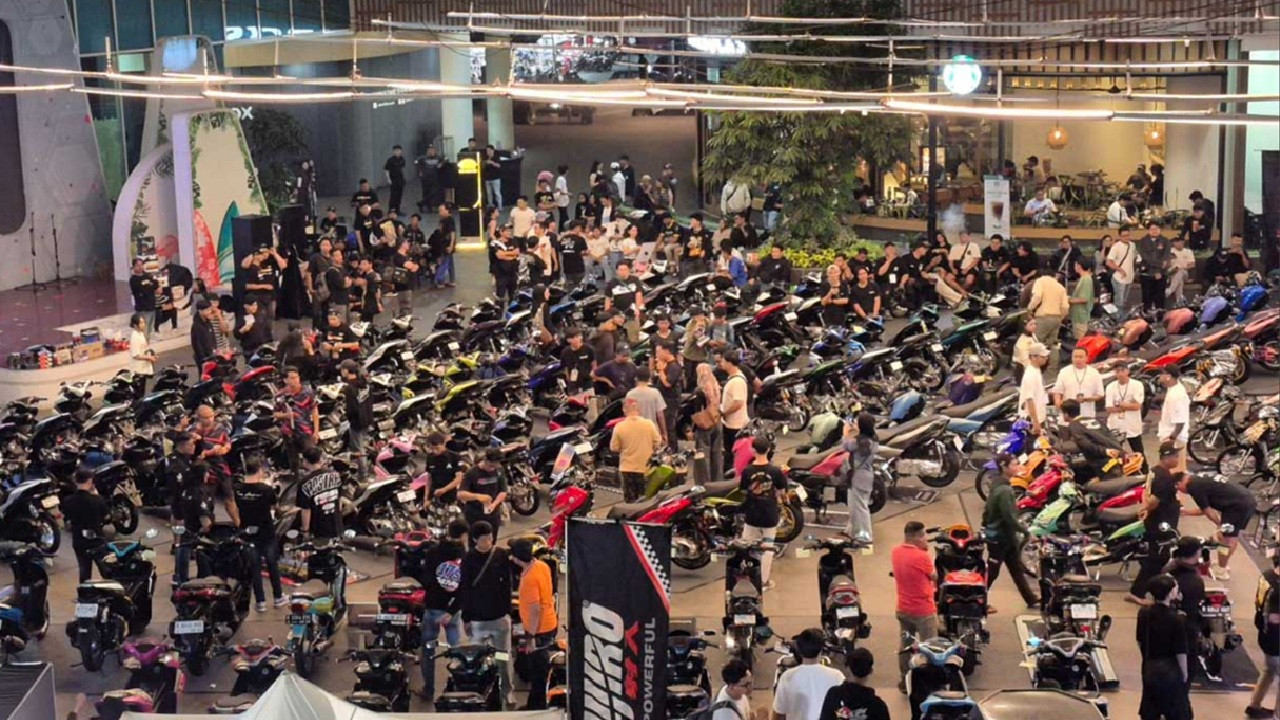 Gathering Team Aerox 2025 Seri Kedua Pecah, Ribuan Bikers Ramaikan Night Ride Jakarta