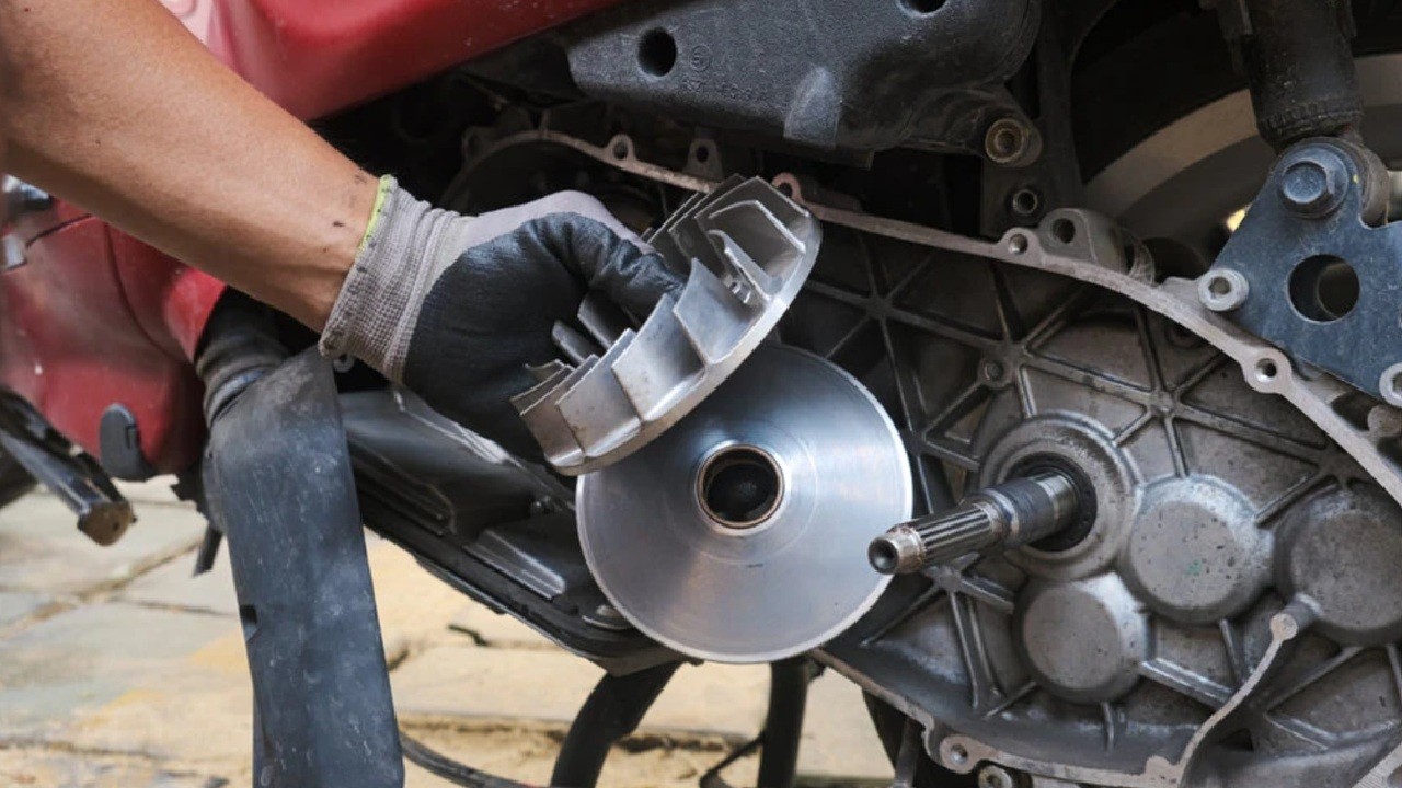 Tanpa Disadari, Ini Kebiasaan Sepele yang Diam-Diam Memperpendek Umur CVT Motor Matic