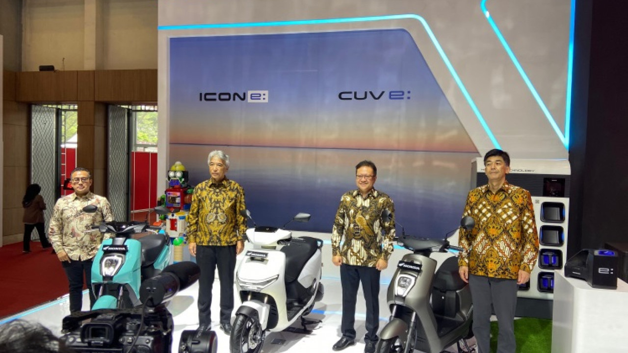 Honda ICON e: dan Honda CUV e: Mejeng di Gelaran IMOS 2024