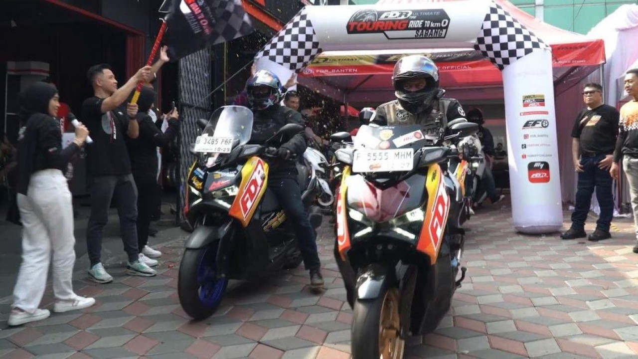 Jelajah 3300 KM ke Titik Nol Sabang: FDR Blaze MP Tourer Uji Ketahanan Ban Terbaru