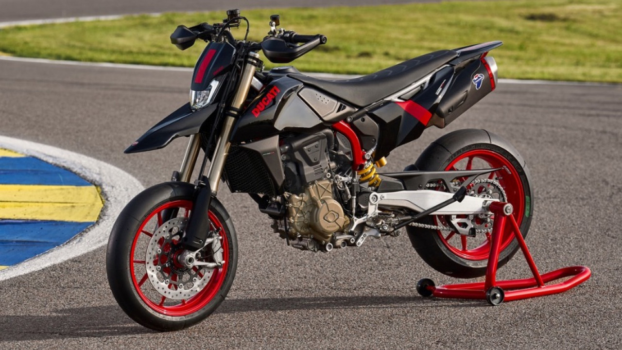 Pakai Mesin 1-Silinder Terganas, Ducati Hypermotard 698 Mono Nera Resmi Rilis