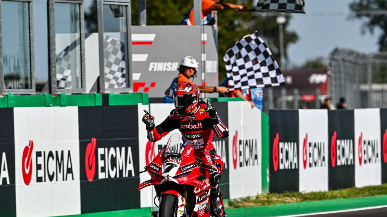 Hasil Race 1 WorldSBK Italia 2026  - Iker Lecuona Menang, Nicolo Bulega Harus Tunda Pesta Juara