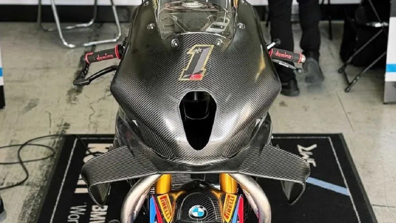 BMW Diam-Diam Lakukan Tes Tertutup di Most, Efek Kalah Saing Lawan Ducati di WSBK 2025?