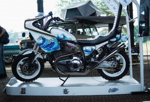 Tabrak Tradisi! Barry Williem Rombak Motor Amrik Buell Firebolt Jadi Bergaya Bosozoku Style