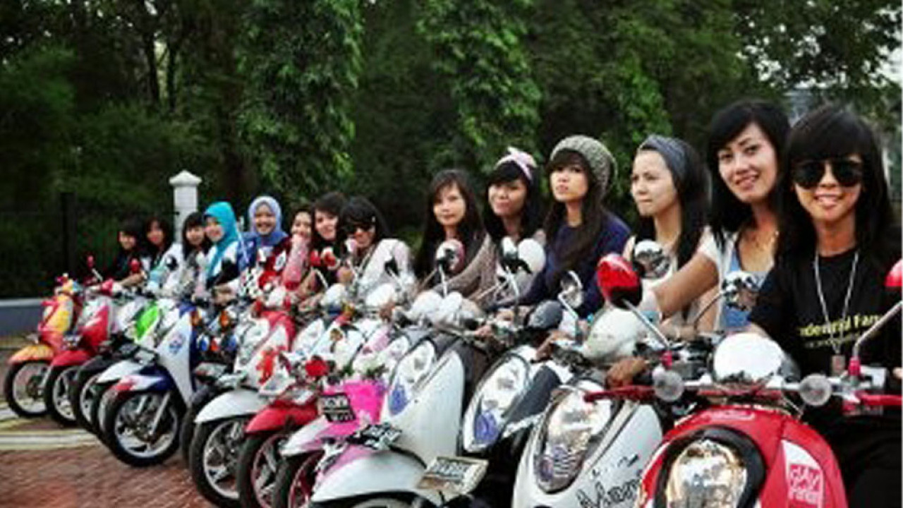 Komunitas Motor Wanita: Mulai Banyak, Hobi Touring Jauh