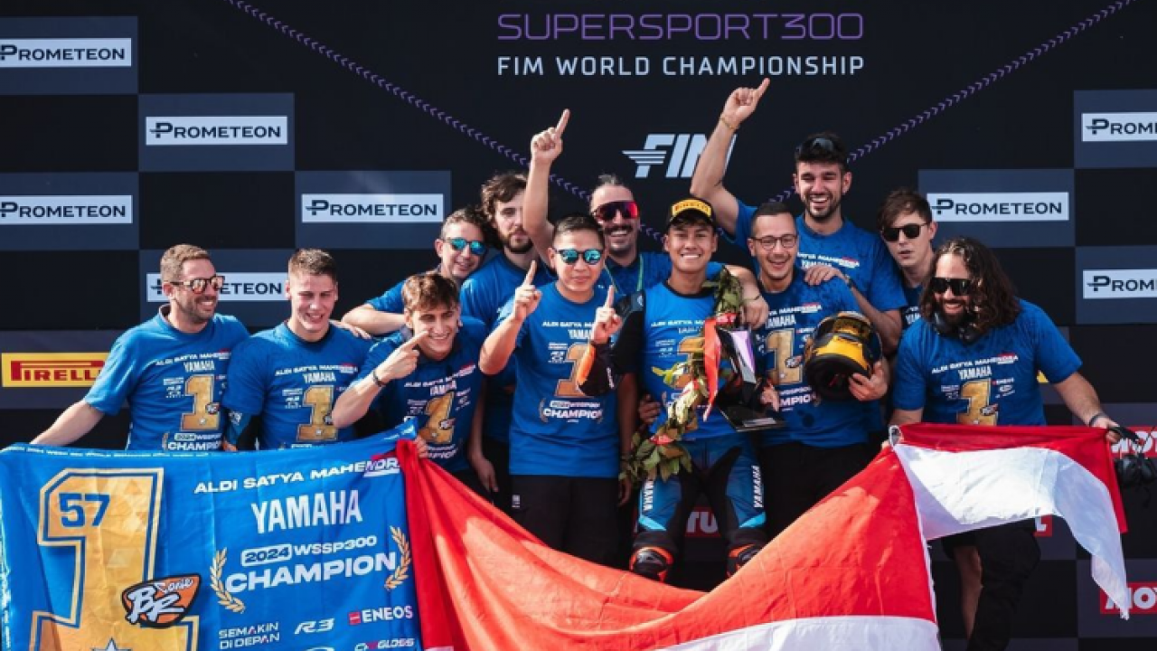 Cetak Sejarah! Pembalap Muda Asal Indonesia, Aldi Satya Mahendra Sukses Raih Gelar Juara Dunia di Ajang Balap WorldSSP300 2024