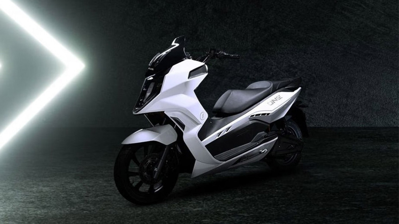 Harga Motor Listrik November 2025, Termurah di Bawah 12 Juta Rupiah