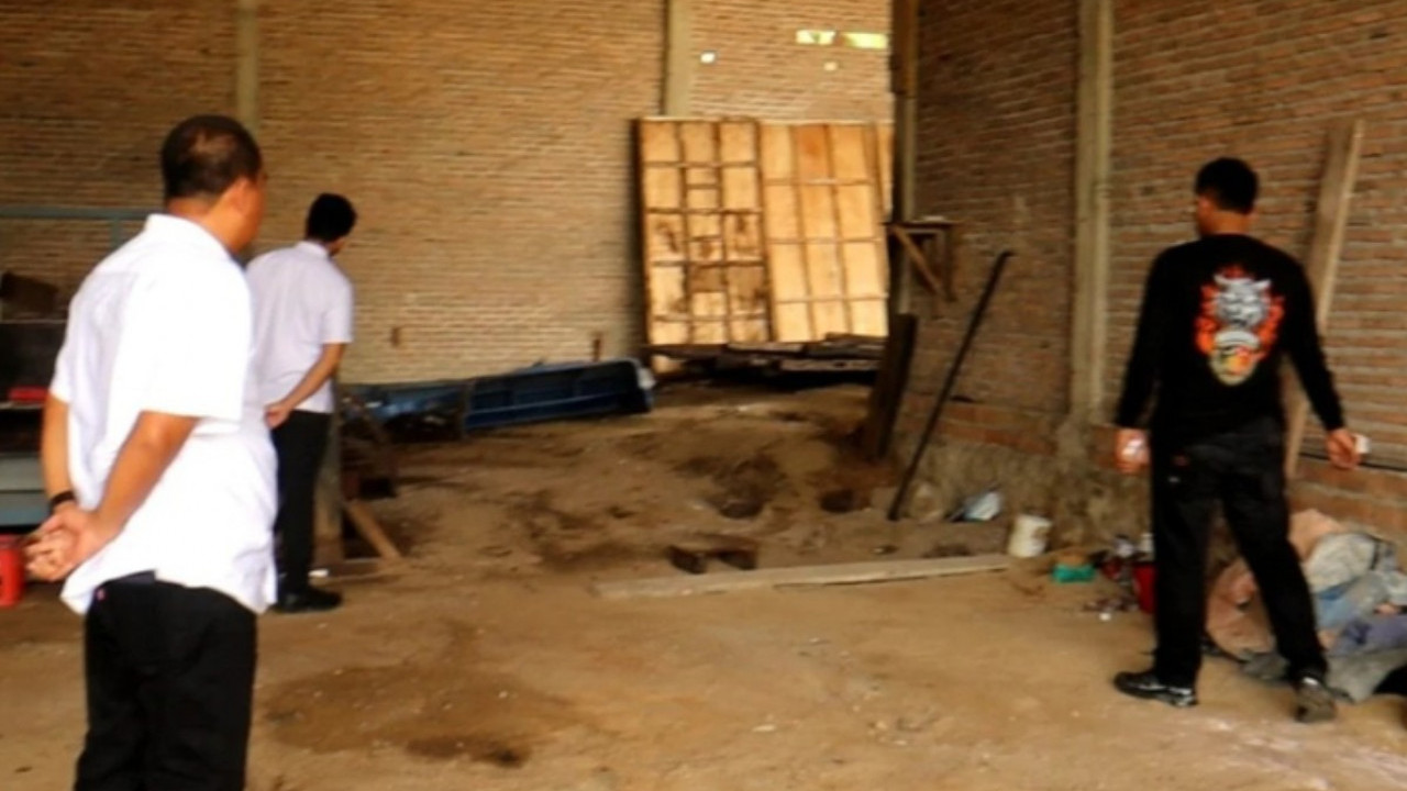  Polres Pringsewu Sidak Gudang BBM! Satreskrim Buru Oknum Penimbun dan Pengoplos Bensin