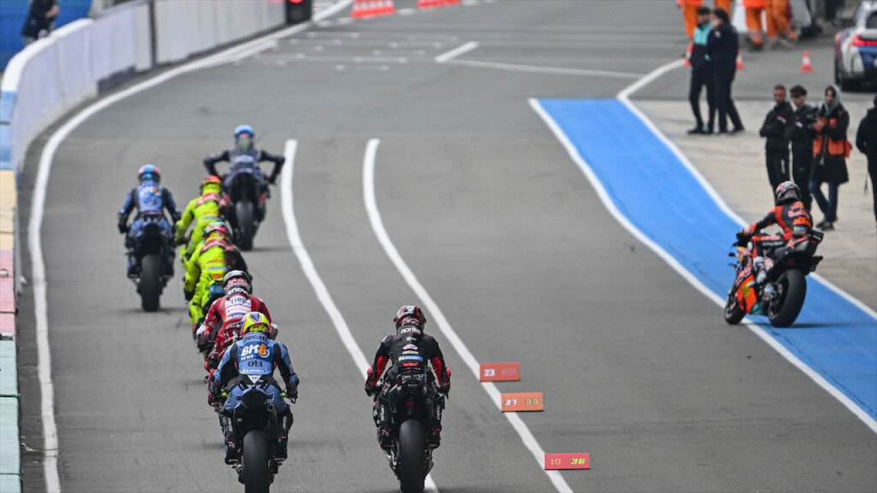 Efek Aksi Marc Marquez di Jerez! MotoGP Resmi Ubah Aturan Pitlane, Kini Pembalap Tak Bisa Lagi Cari Celah