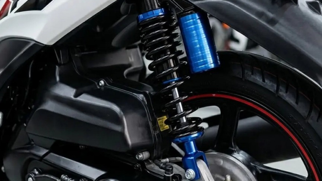 Bukan Cuma Buat Gaya-gayaan, Ini Bedanya Shockbreaker Tabung Atas dan Bawah pada Motor