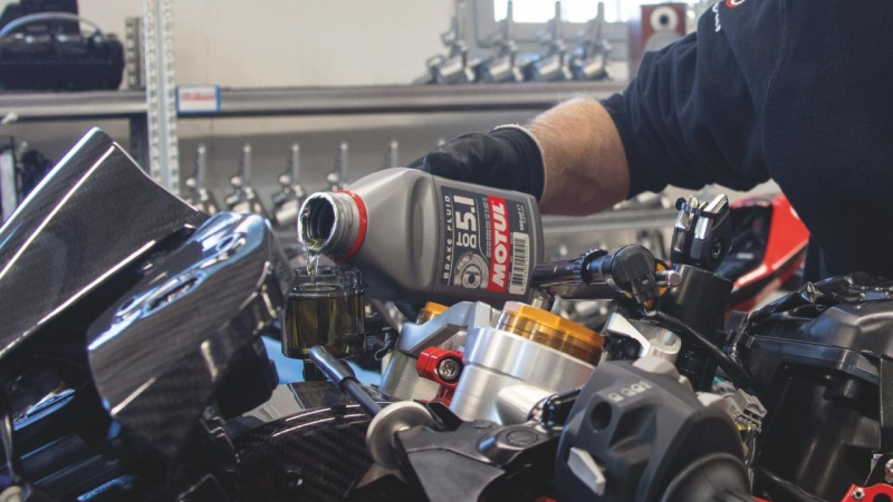 Motul Resmi Jadi Pemasok Pelumas Motor Bimota, Dukung Performa dari Lintasan Balap hingga Jalan Raya