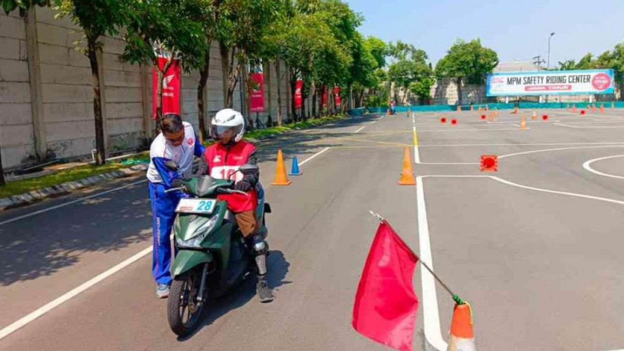 Dilengkapi Area Praktik dan Simulator, Safety Riding Center MPM Honda Jatim Dorong Pengendara Lebih Siap