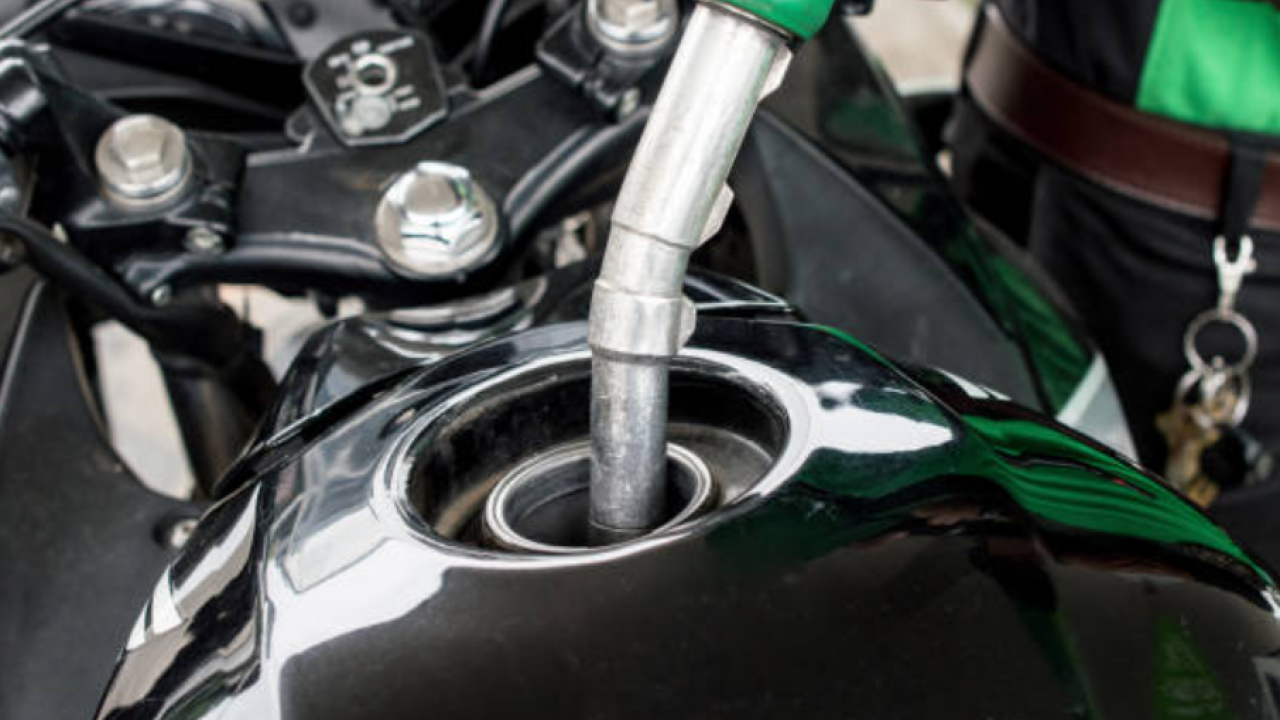 Jangan Tergiur Harga Murah, Ini Pentingnya Memilih Bahan Bakar Sesuai Spesifikasi Motor