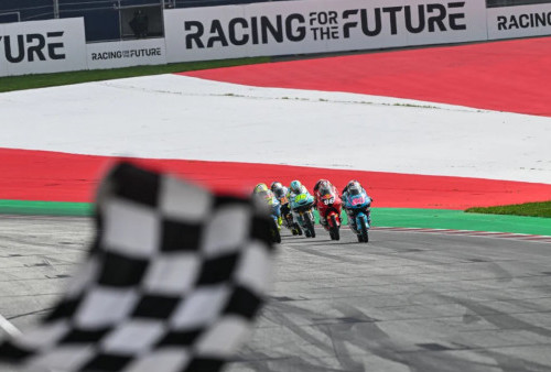 Memicu Terjadi Dampak Besar di Moto3 Saat Regulasi Baru MotoGP 2027 Diterapkan, Eh Carmelo Ezpeleta Malah Bilang Begini...