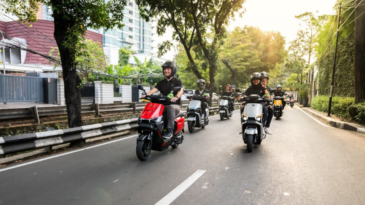 Ofero Ajak Puluhan Pengguna Sepeda Listrik Stareer 3 Lit 'Ngegas' Bareng di Ajang Ride & Connect