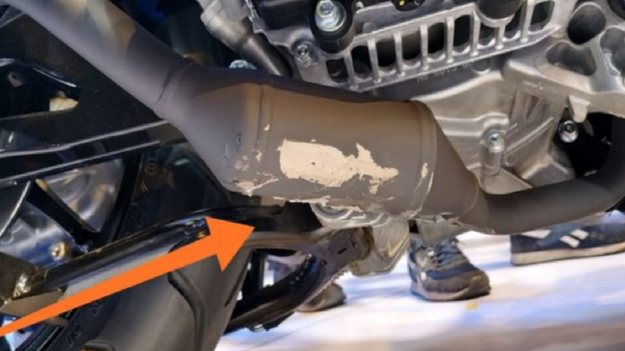 Benjolan Misterius di Knalpot Yamaha NMAX Ternyata Bukan Cacat! Ini Fungsi Aslinya yang Jarang Diketahui