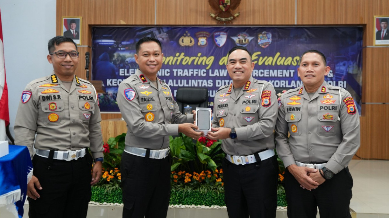 Korlantas Polri Perkenalkan ETLE Handheld Baru, Tilang Bisa Langsung Dicetak di Lokasi
