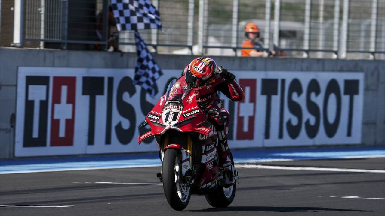 Nicolo Bulega Cetak Sejarah Baru, Raih 14 Kemenangan Beruntun di Race 1 WorldSBK Hungaria