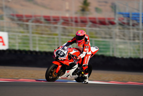 Pembalap tim Astra Honda Racing Borong Podium Kelas SS600 di ARRC Mandalika