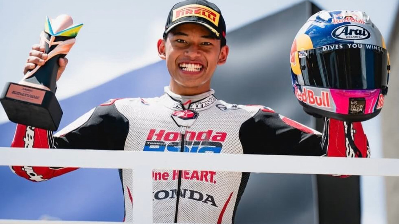 Comeback Gila Veda Ega Pratama di Moto3 2026 Brasil, Sempat Melorot ke P10 hingga Akhirnya Naik Podium