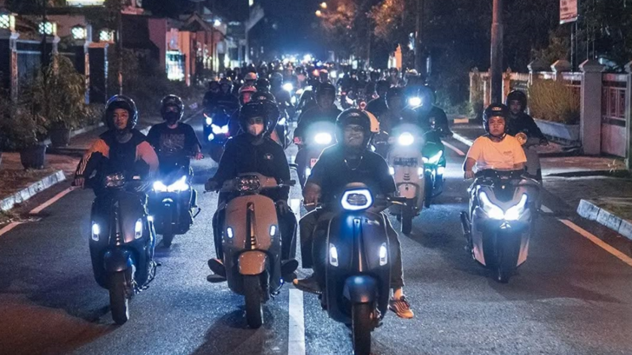 Bikers Wajib Tahu, Yuk Ikuti 5 Tips Ini Agar Riding Malam Tetap Seru dan Aman