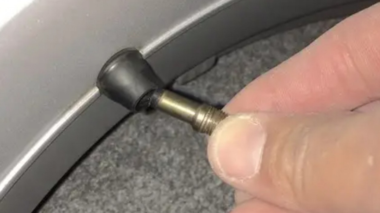 Efek Cairan Penambal Ban Tubeless, Pelek Korosi dan Balance Bisa Terganggu