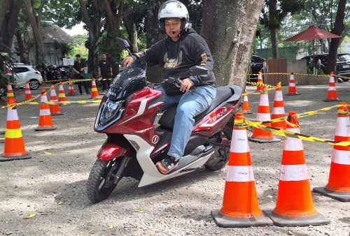 Riding Bersama ALVA One XP, Berkendara Bebas Emisi Penuh Gaya