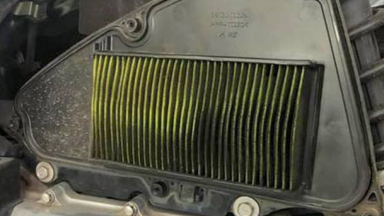 Bahaya Membiarkan Filter Udara Motor Terlalu Kotor