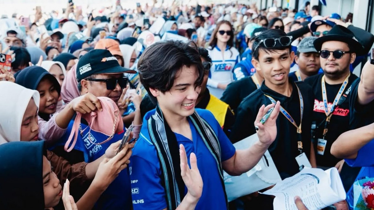 Bukan Pemenang Balapan, Ing Asavanund Justru Paling Diburu Penggemar di Yamaha Sunday Race 2026