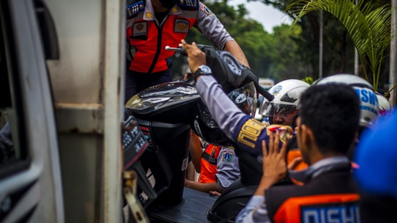 Motor Diangkut Dishub? Jangan Panik! Begini Cara Ambil Lagi dan Total Dendanya yang Bikin ‘Nangis Dompet’