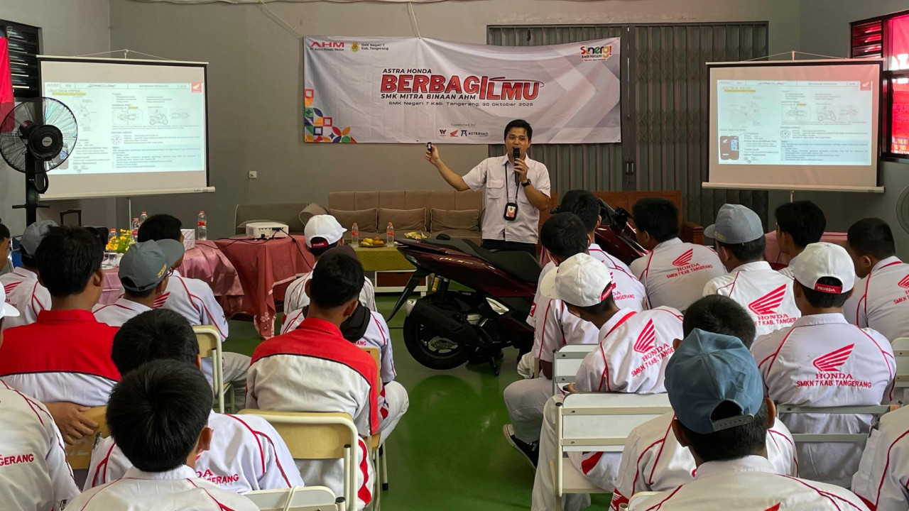 AHBI 2025: AHM Ajak Ribuan Siswa SMK Kenali Lebih Dekat Teknologi Sepeda Motor Honda 