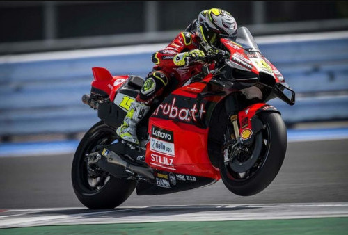 Alvaro Bautista Juara WSBK di Barcelona!