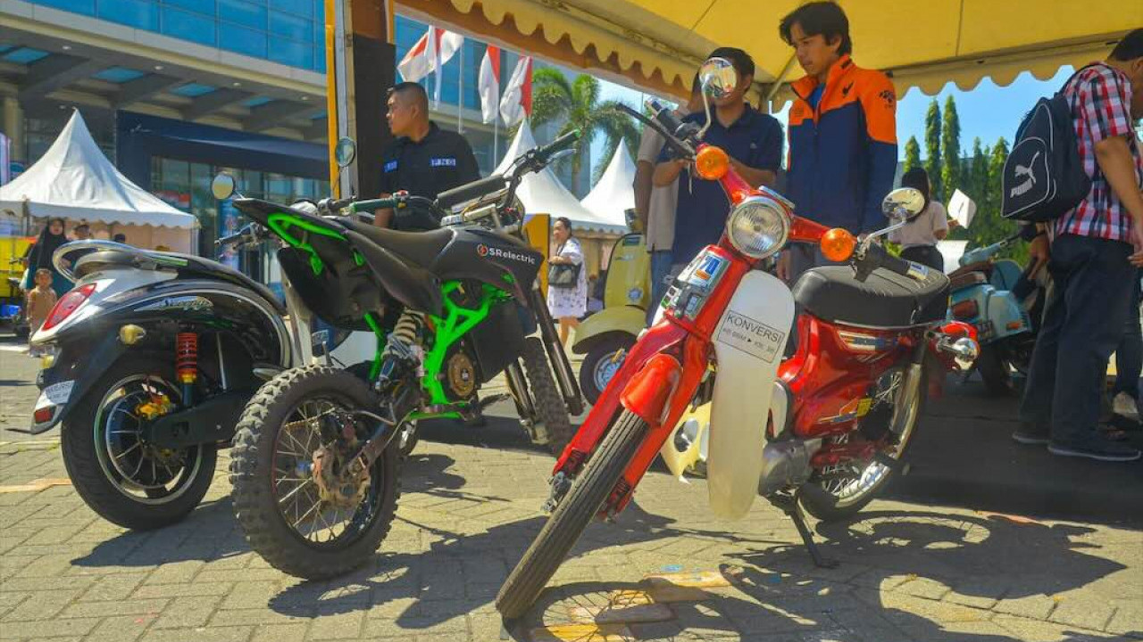 Pangkas Impor BBM! Presiden Prabowo Perintahkan Konversi Motor Listrik Massal