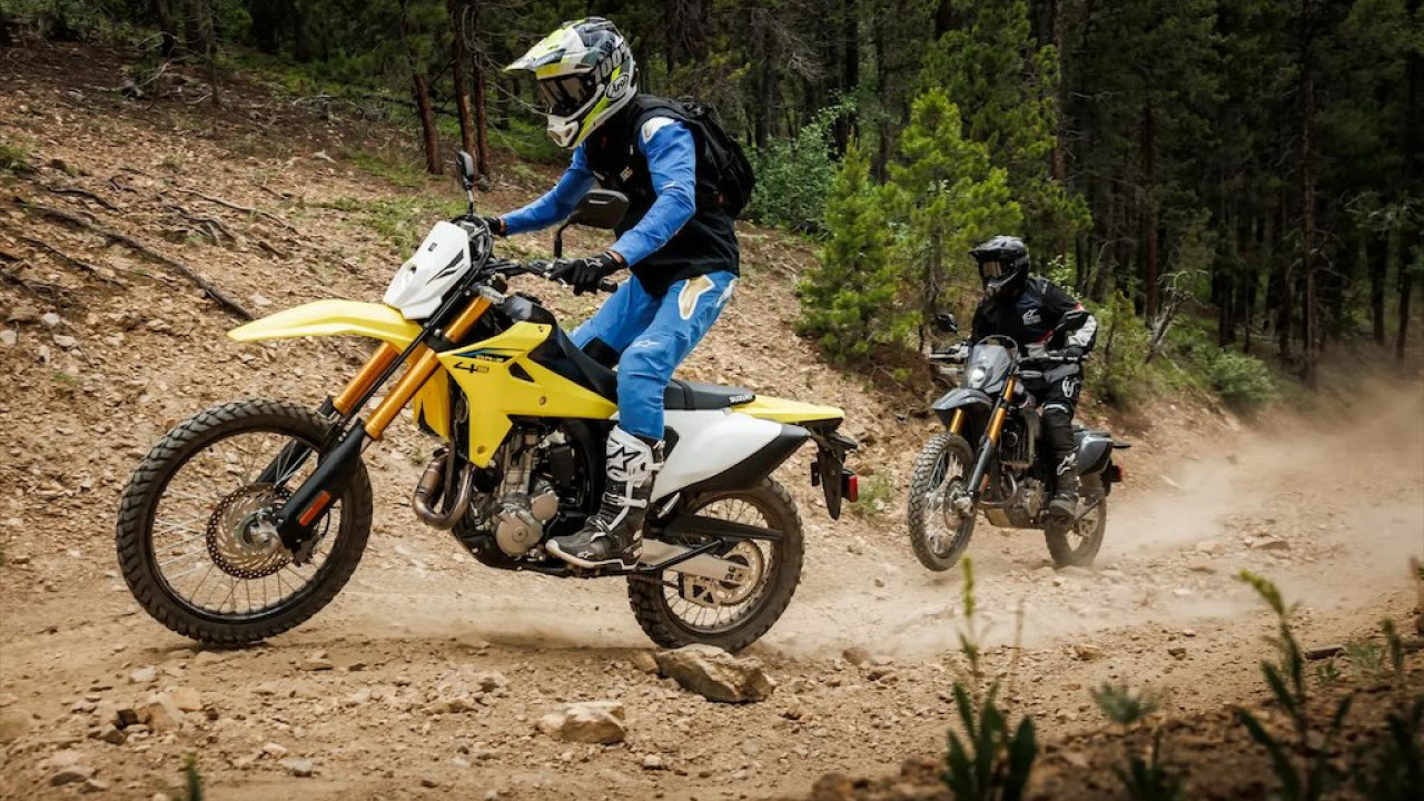 Suzuki DR-Z4S dan DR-Z4SM Resmi Meluncur di Malaysia, Siap Tantang Pasar Motor Adventure