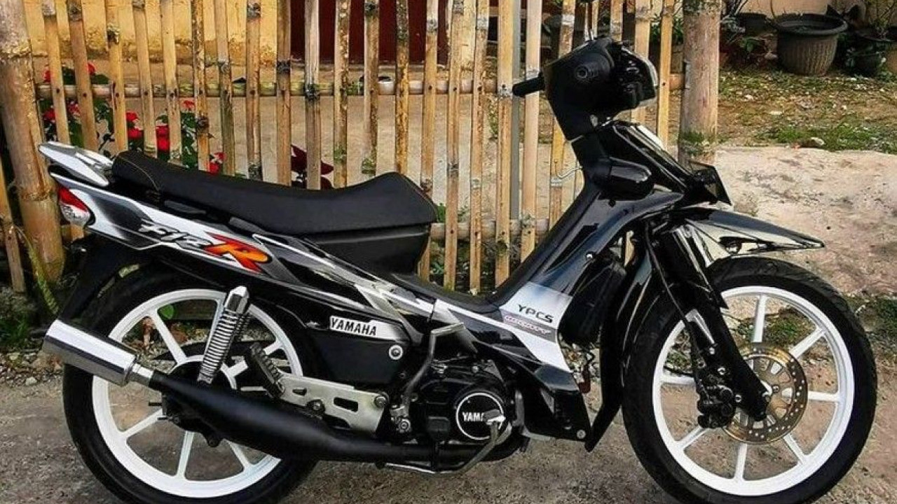Yamaha Fiz R Naik Daun Lagi, Motor Lawas yang Kini Jadi Barang Koleksi