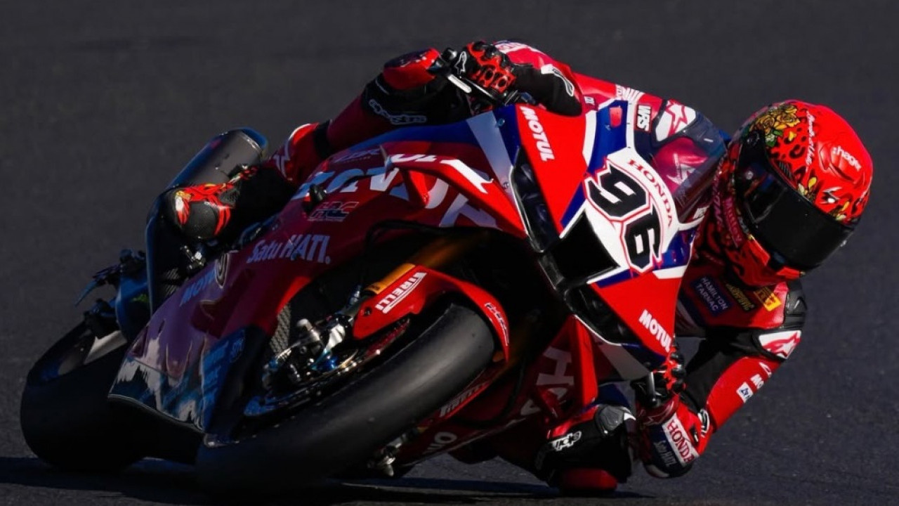 Jake Dixon Comeback WorldSBK 2026 di Aragon, Pergelangan Tangan Masih Ngilu Tapi Gaspol Lagi!