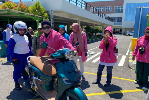 AHM Ajak Wanita Belajar Naik Motor yang Aman, Biar Nggak Belok Kiri Tapi Sein Kanan